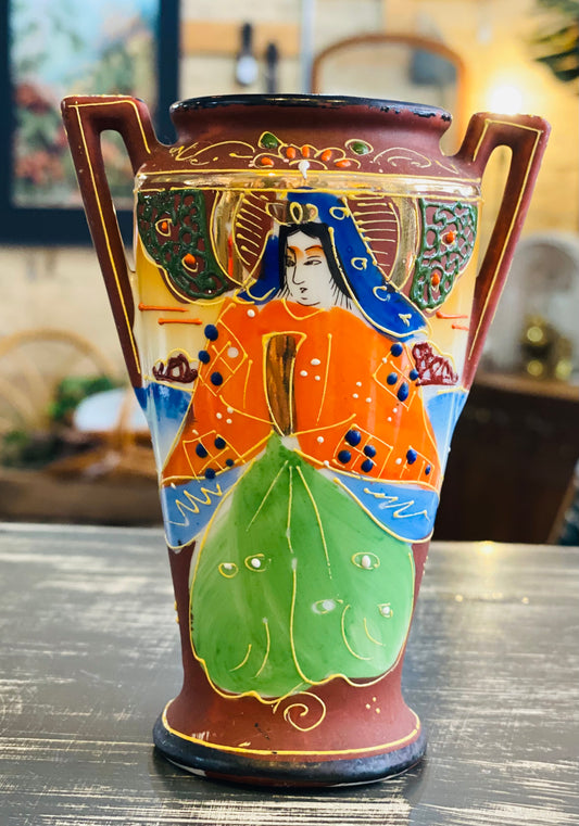 Vintage Geisha Vase