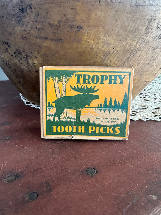 Trophy tooth picks box