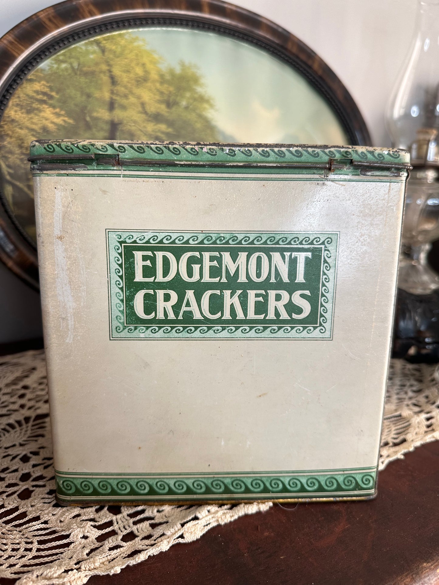 Edgemont Crackers Tin