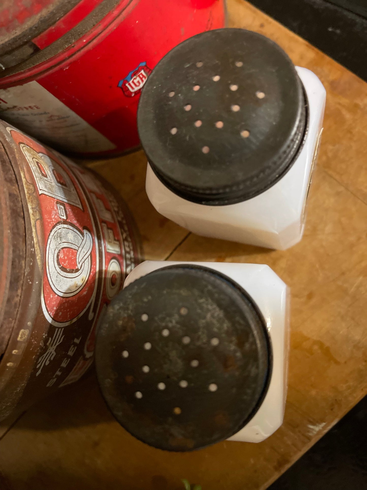 Salt and pepper shaker
