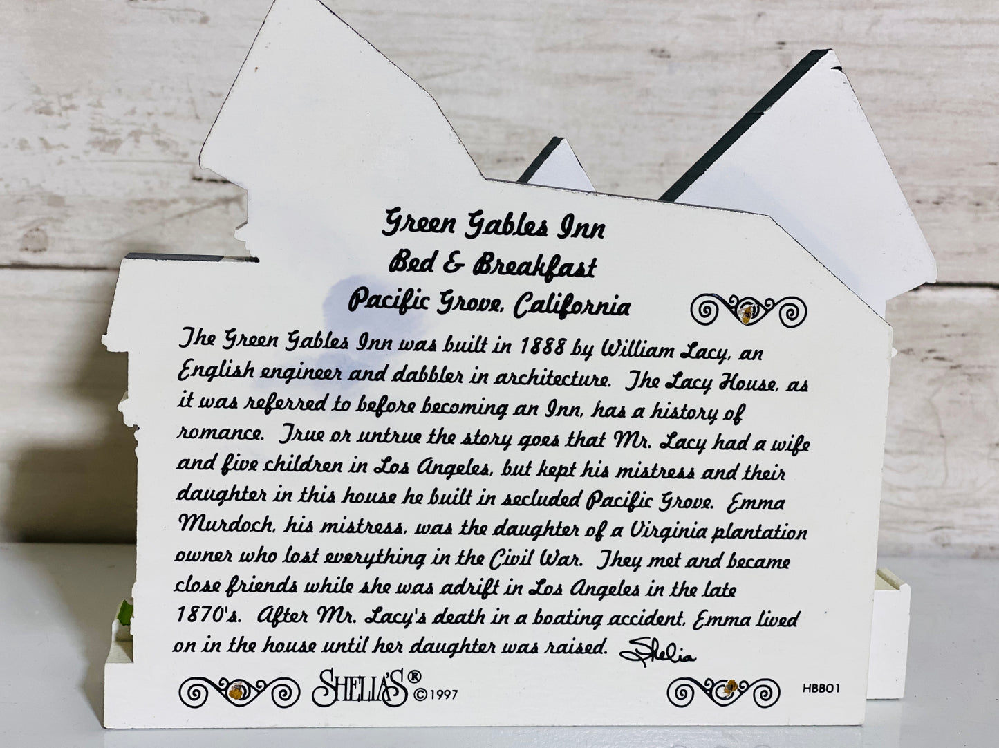 Shelia's Collectible Houses